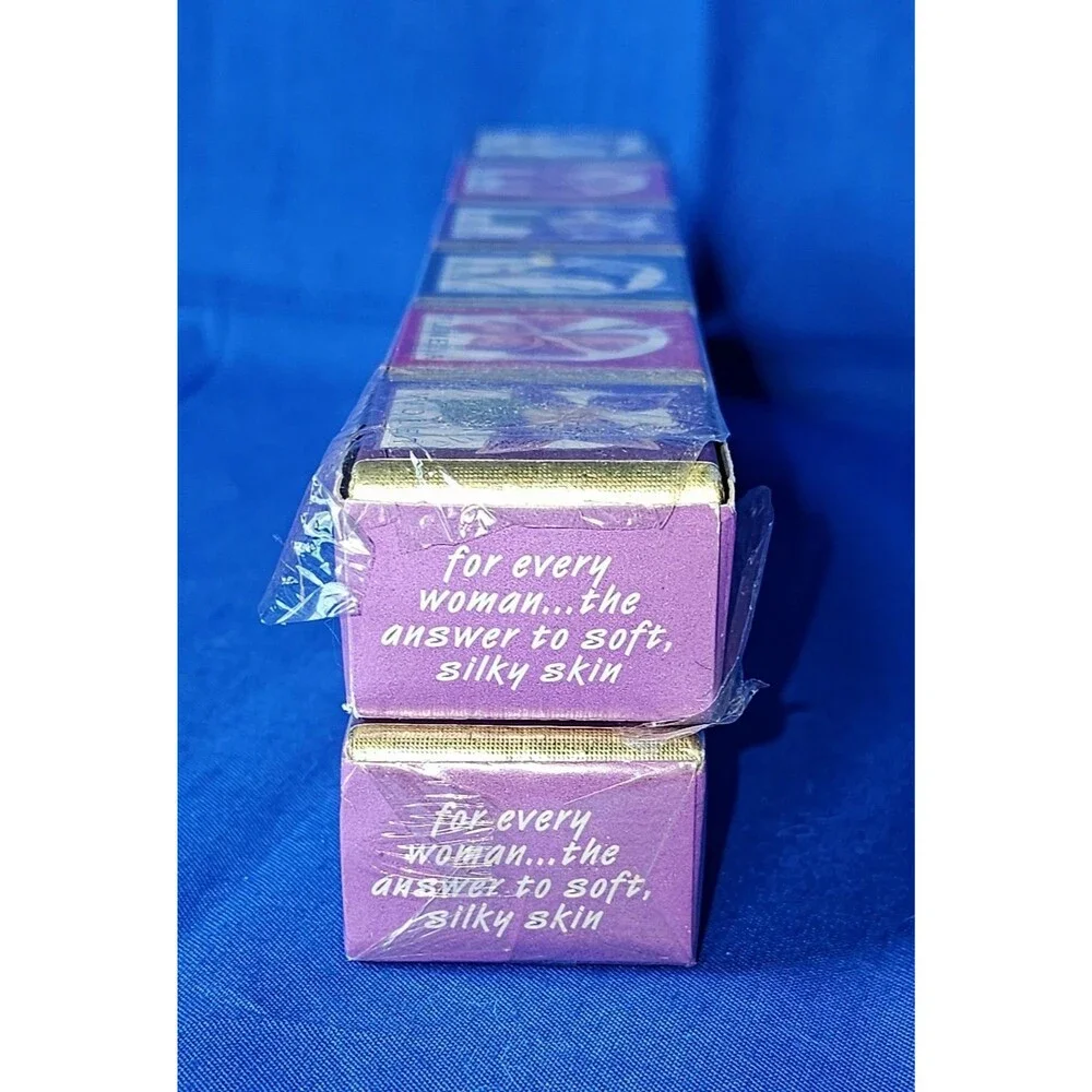 2 NEW Vintage Delagar English Bath Cubes England Plumeria Violet Freesia NOS
